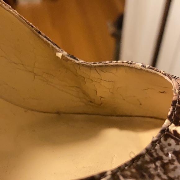 Ivanka Trump snake print round toe heels - Picture 9 of 9